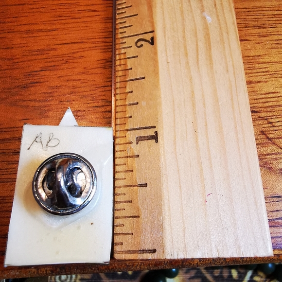 Vintage Artisan Made Glass Metal and Acrylic House Brooch Pin - Picture 9 of 10